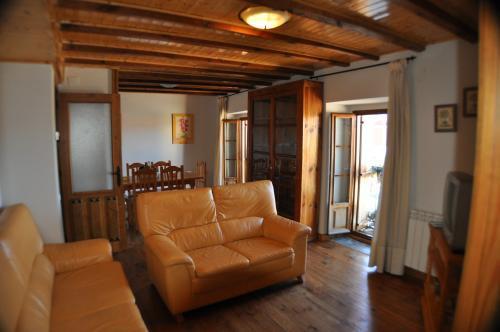 Casa Rural Los 4 Balcones Guest House Hoyocasero Exterior photo